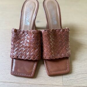 L'INTERVALLE Brown Woven Leather Heels